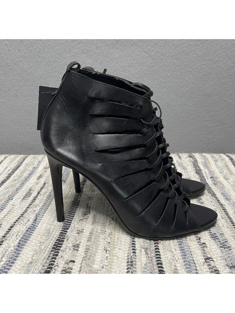 Zara Black Leather Lace-Up Stiletto Booties With Cut-Out Details Size 9 New